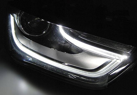 Fényszórók TRUE DRL FEKETE AUDI A4 B8 B8 12-1-hez