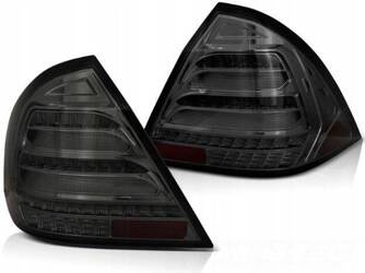 A LED krómozott seq fényszórók passzolnak az Audi A5 11-16-hoz