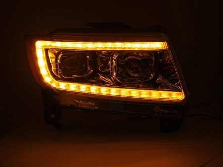 Fényszórók a Jeep Grand Cherokee 11-13-hoz