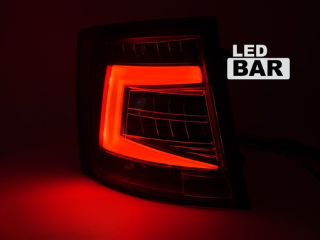 Hátsó lámpák SKODA OCTAVIA III 2012-2016 KOMBI Fekete 