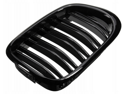 Vese grill BMW E39 96-03 fényes fekete Mpower