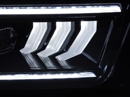 Ford Mustang fényszórók (2004-2009)