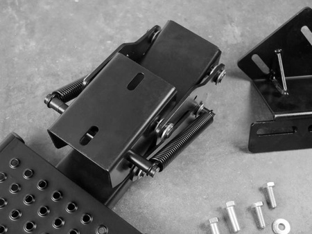 Hátsó lökhárító alatti lépcső Toyota Hilux 05-15