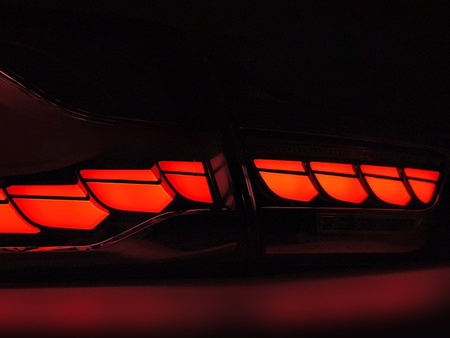 OLED piros hátsó lámpák a BMW F32 F33 F36 F82 F83 13-21 BMW F32 F33 F36 F82 F83 13-21 számára