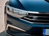 Első hűtőrács díszléc az első lámpák felett VW Passat B8 2015+