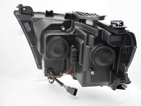 Fényszórók Dodge Ram 19-22 krómozott cső seq