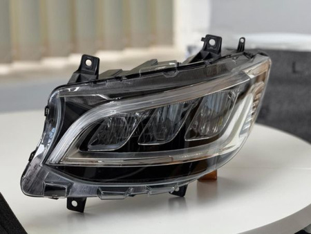 FÉNYSZÓRÓK FULL LED MERCEDES SPRINTER W907 18-