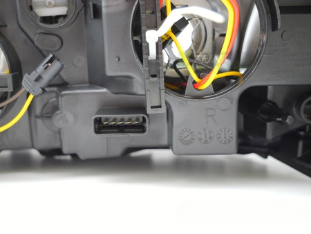 Fekete jobb oldali fényszóró Renault Laguna II-hez