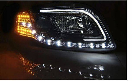 Fényszórók Audi A4 B7 04-08 led cső króm