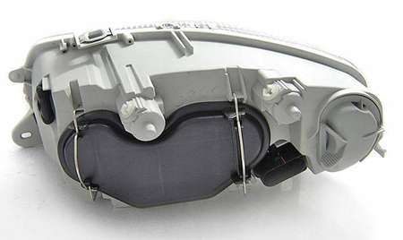 Jobb oldali fényszóró Alfa Romeo 147 01-04