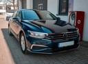 Első hűtőrács díszléc az első lámpák felett VW Passat B8 2015+